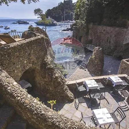 Deluxe Family - Balcony, Sea View, Private Hotel Portofino