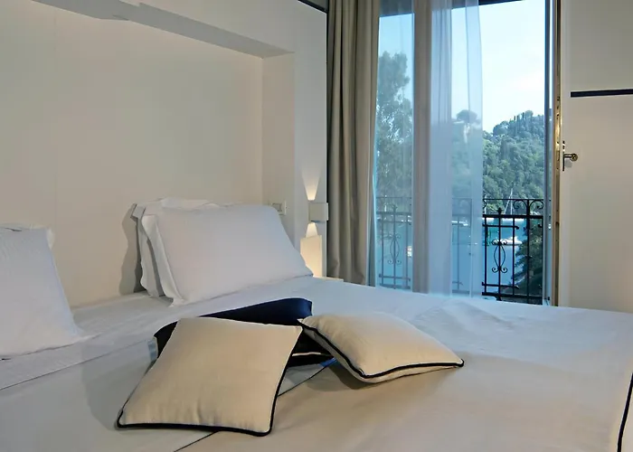 Deluxe Family - Balcony, Sea View, Private